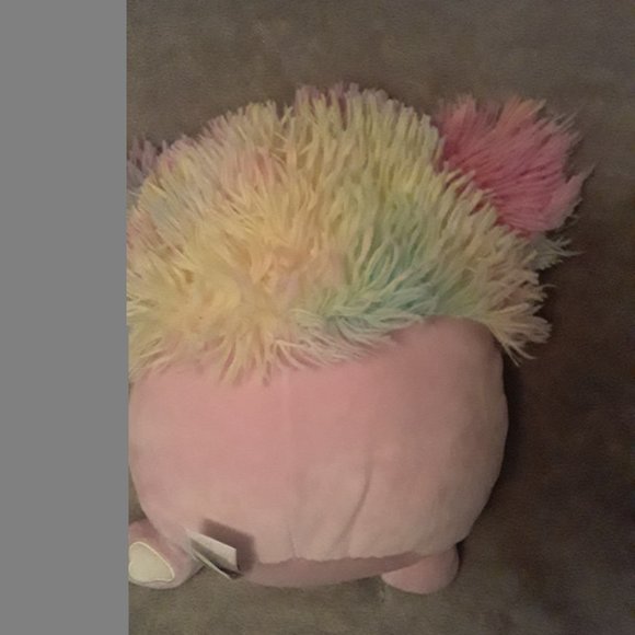 Squishmallow 8-inch Caparinne the pink rainbow bigfoot - Picture 3 of 3